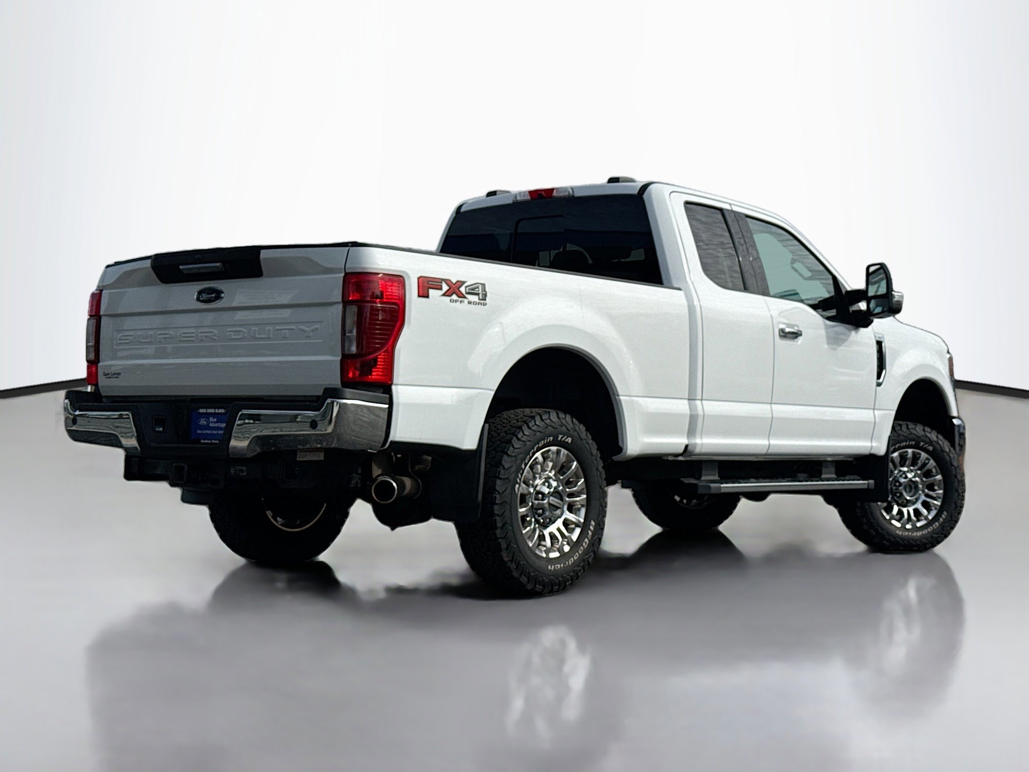 Certified 2021 Ford F350 XLT w/ XLT Premium Package image 3