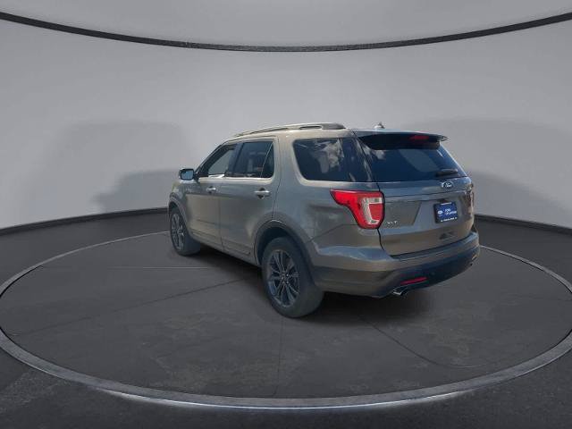 Certified 2018 Ford Explorer XLT w/ Equipment Group 202A AWD/4WD image 6
