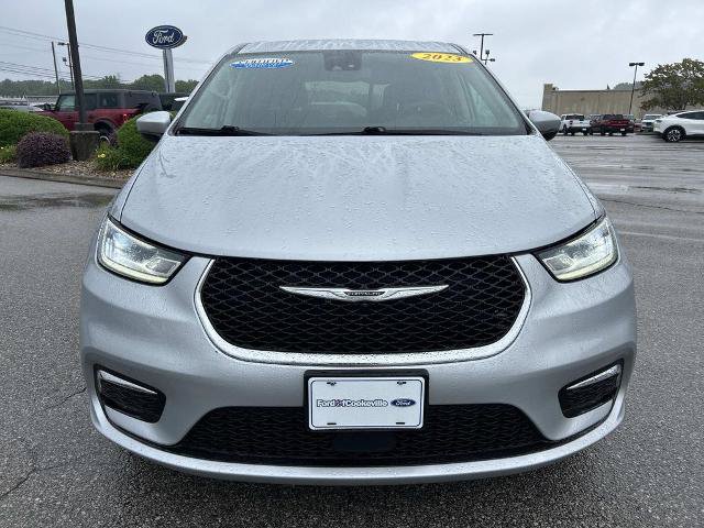 Used 2023 Chrysler Pacifica Touring-L FWD image 9