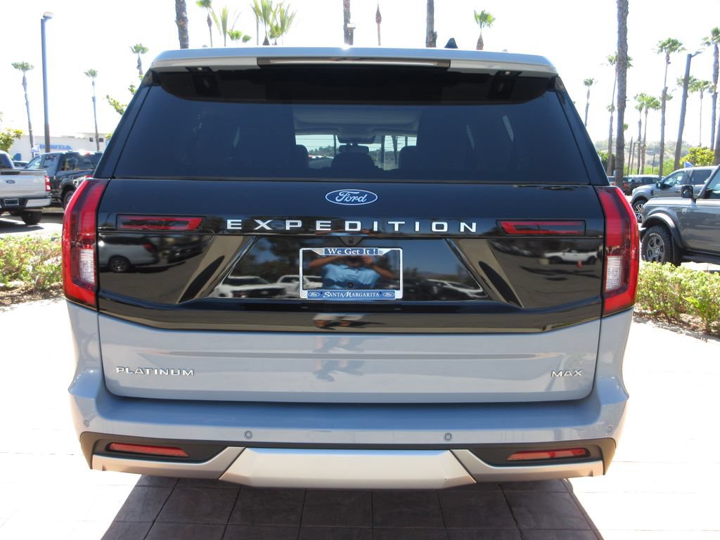 Certified 2025 Ford Expedition Max Platinum w/ Driver's Package AWD/4WD image 3