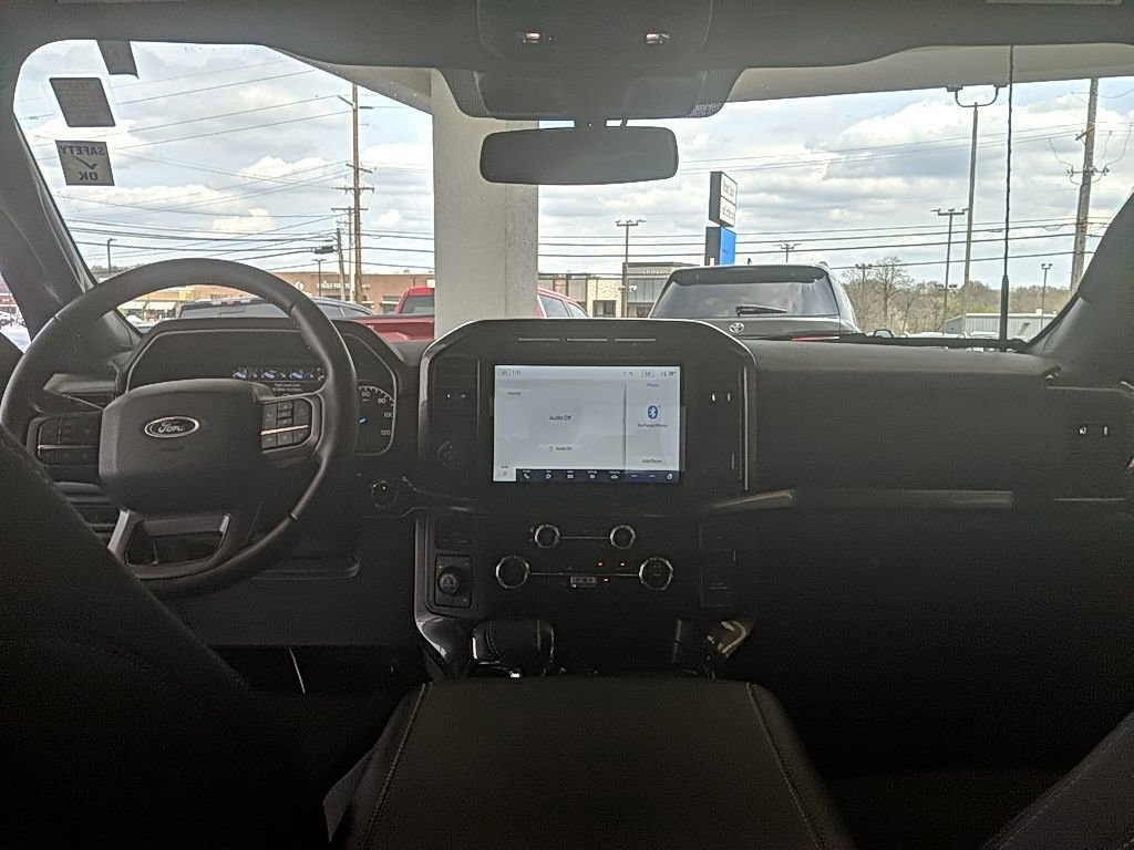 Certified 2022 Ford F150 XLT w/ Equipment Group 302A High image 14