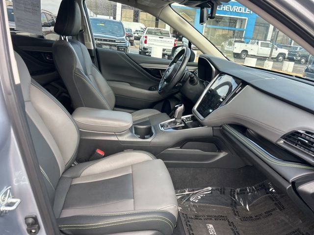 Used 2025 Subaru Outback Onyx Edition image 32