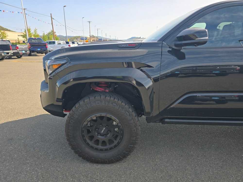 Used 2025 Toyota Tacoma TRD Pro AWD/4WD image 20