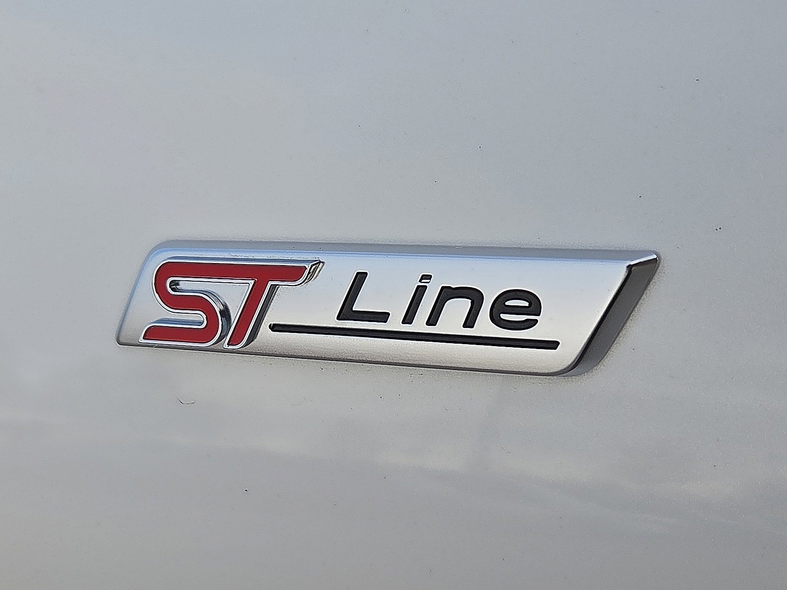 Certified 2025 Ford Explorer ST-Line w/ Premium Package image 9