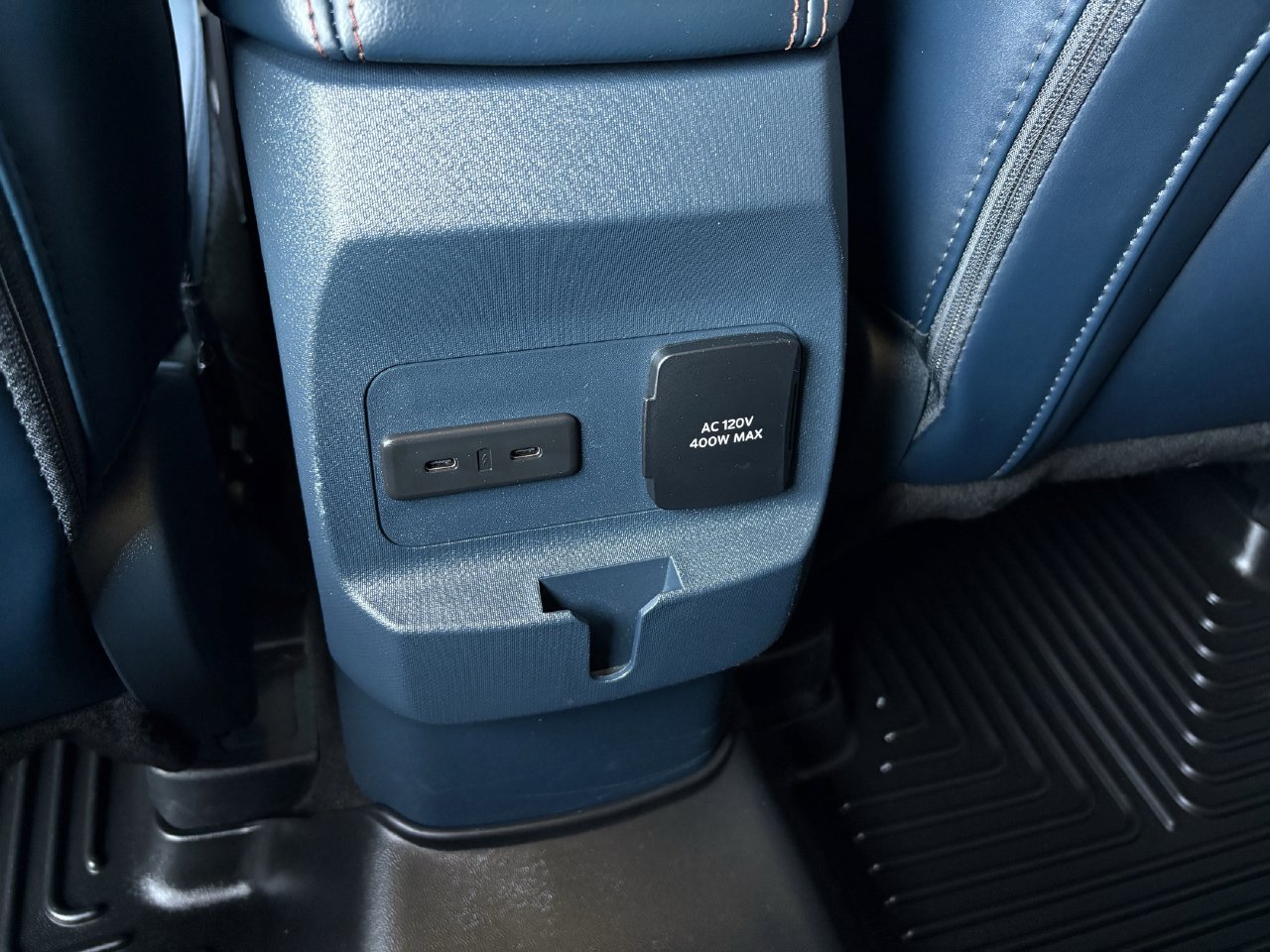 Certified 2025 Ford Maverick Lariat AWD/4WD image 24
