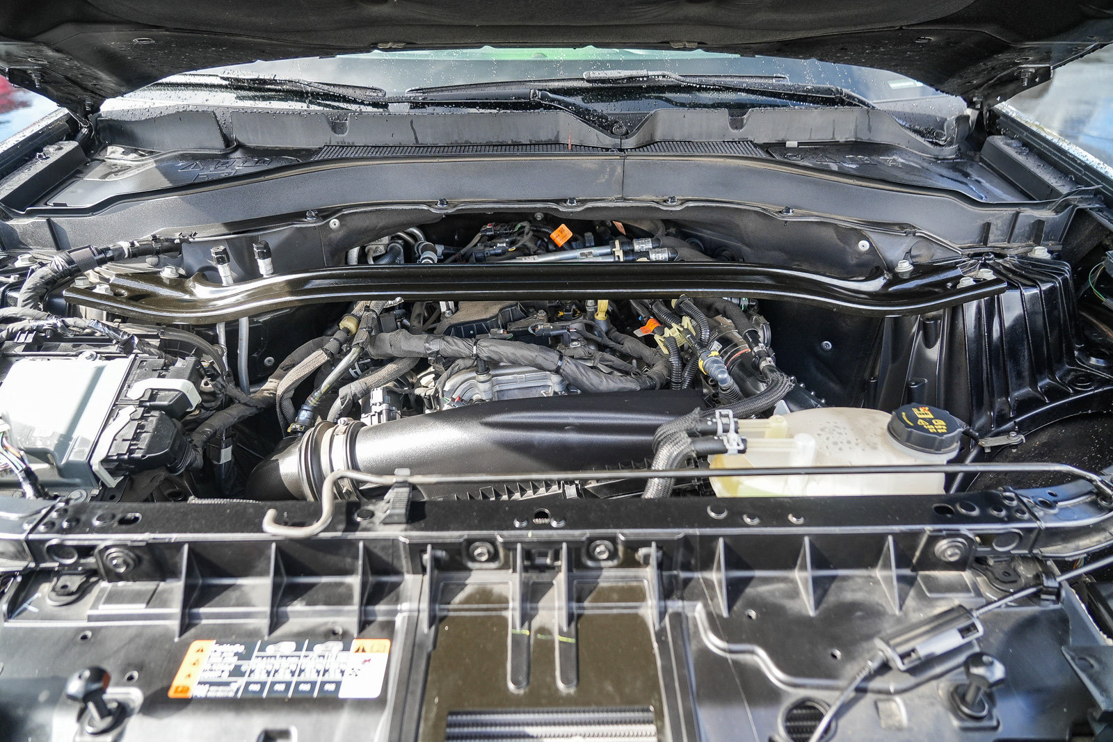 Certified 2025 Ford Explorer ST-Line w/ Premium Package RWD image 27