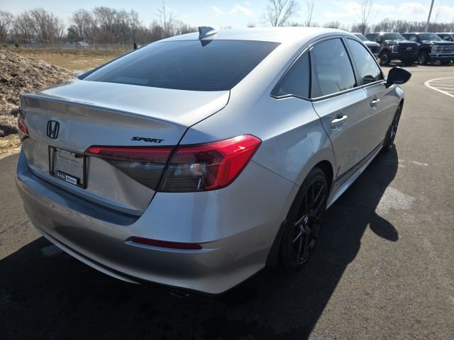 Used 2022 Honda Civic Sport image 4