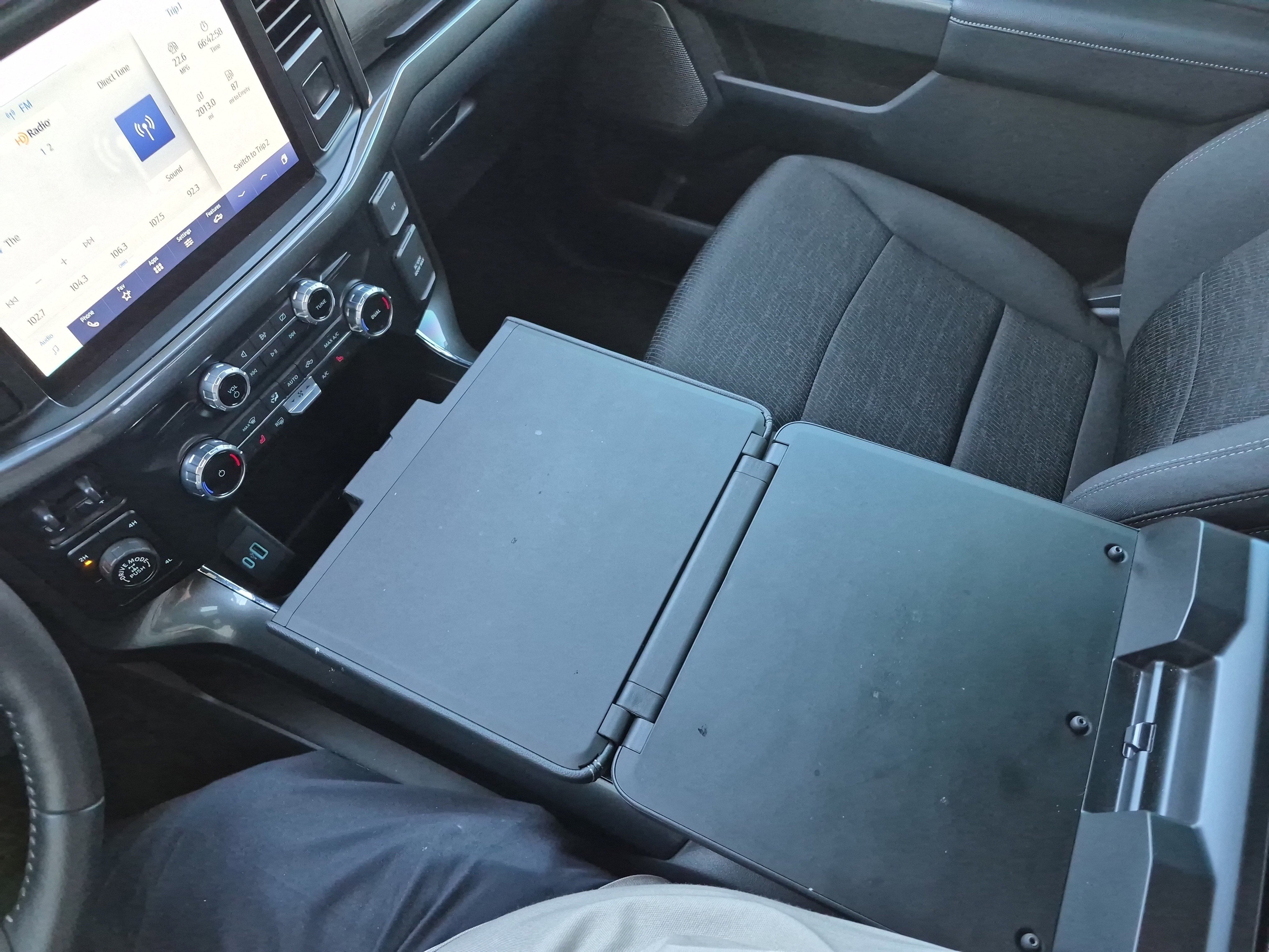 Certified 2022 Ford F150 XLT w/ Equipment Group 302A High image 33