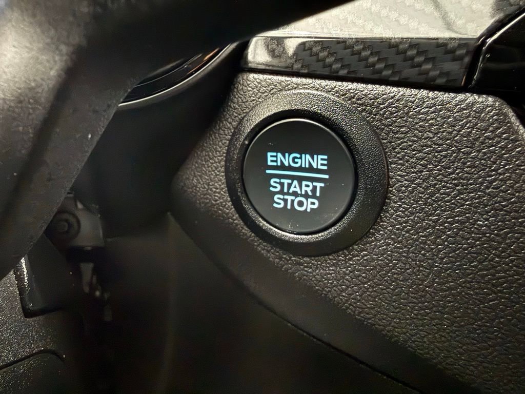 Certified 2025 Ford Escape ST-Line image 40