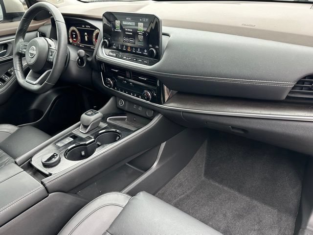 Used 2023 Nissan Rogue Platinum w/ Platinum Premium Package AWD/4WD image 10
