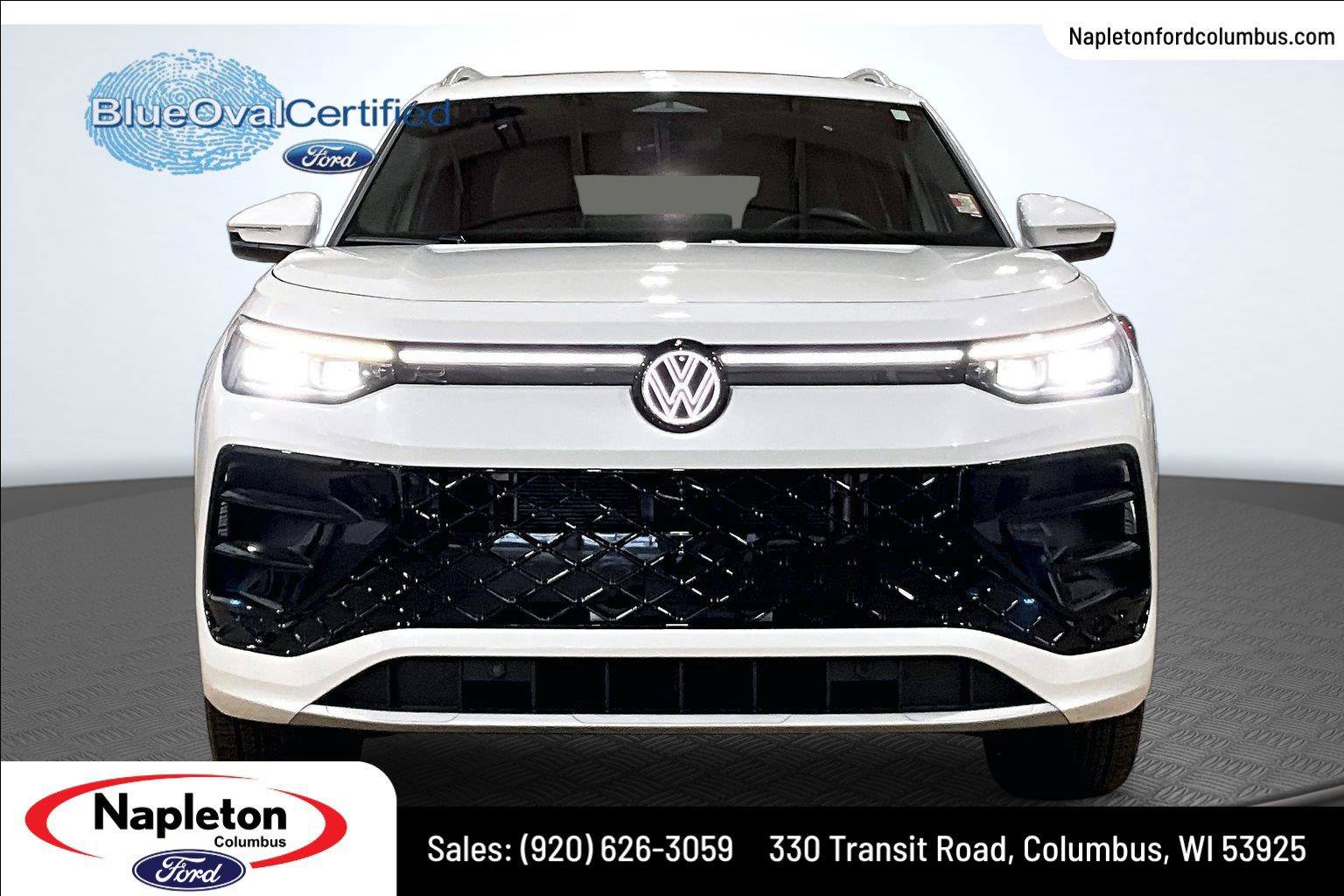Used 2025 Volkswagen Tiguan SEL R-Line AWD/4WD image 3