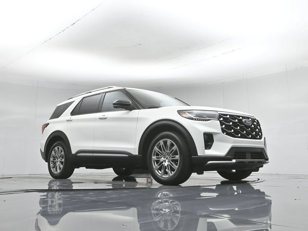 Certified 2025 Ford Explorer Platinum RWD image 52