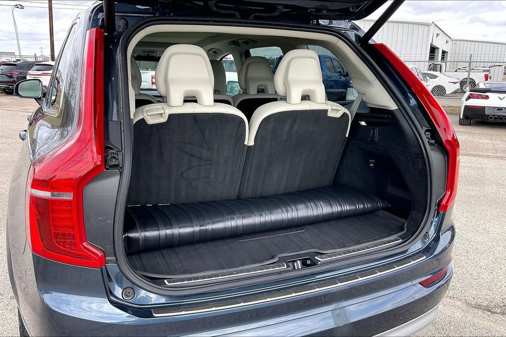 Used 2022 Volvo XC90 T6 Momentum w/ Advanced Package image 38