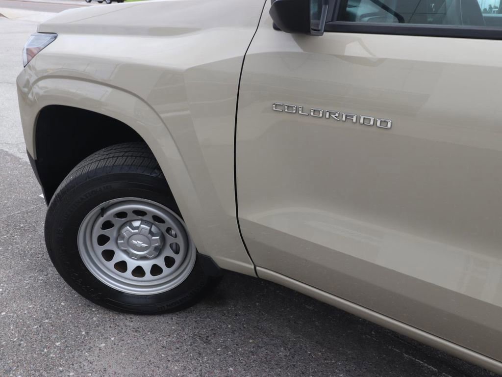 Used 2023 Chevrolet Colorado W/T image 9