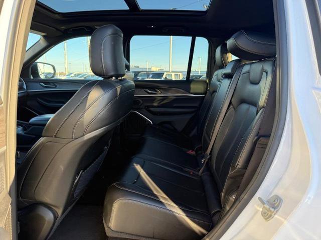 Used 2024 Jeep Grand Cherokee Limited 4xe image 10