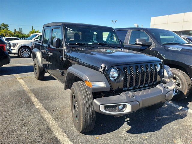 Used 2023 Jeep Gladiator Sport w/ Trailer Tow Package image 5