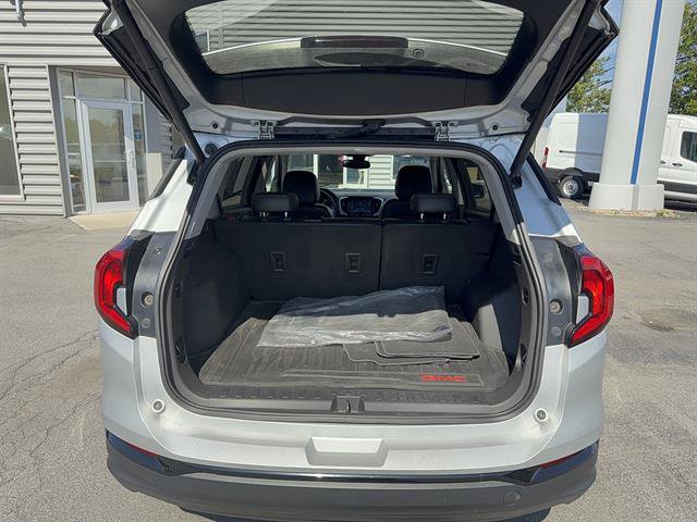 Used 2020 GMC Terrain SLT w/ Preferred Package AWD/4WD image 11