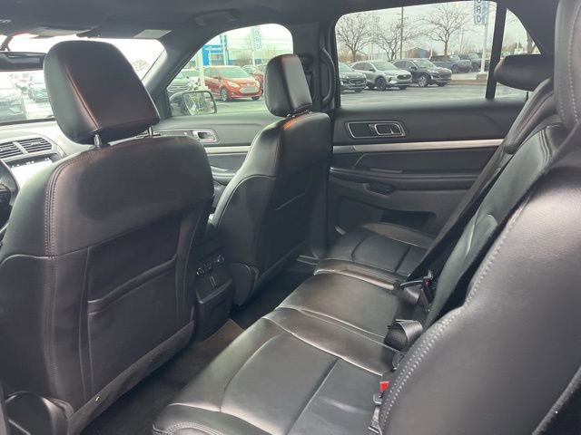 Certified 2018 Ford Explorer XLT w/ Equipment Group 202A image 14