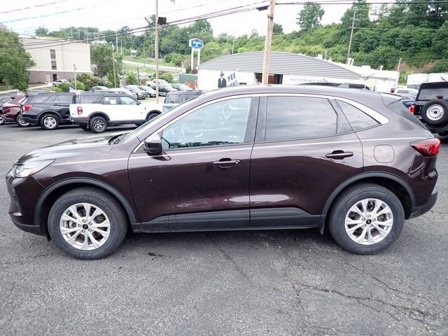 Certified 2023 Ford Escape Active w/ Tech Pack #2 AWD/4WD image 2