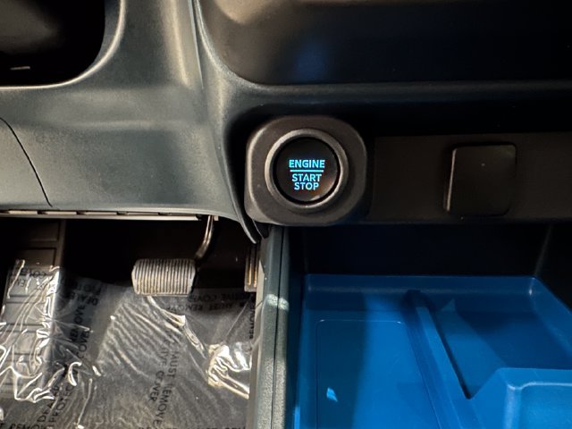 Certified 2025 Ford Maverick XLT w/ XLT Luxury Package AWD/4WD image 14