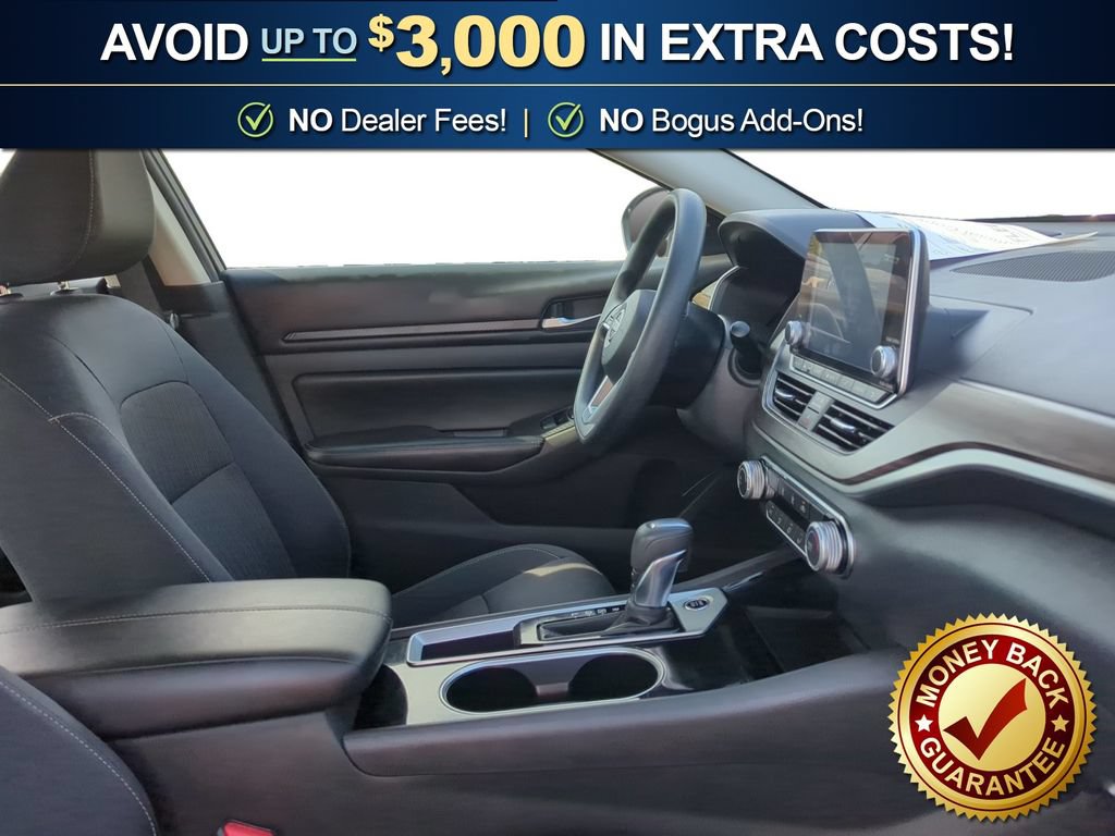 Used 2024 Nissan Altima 2.5 SV FWD image 22