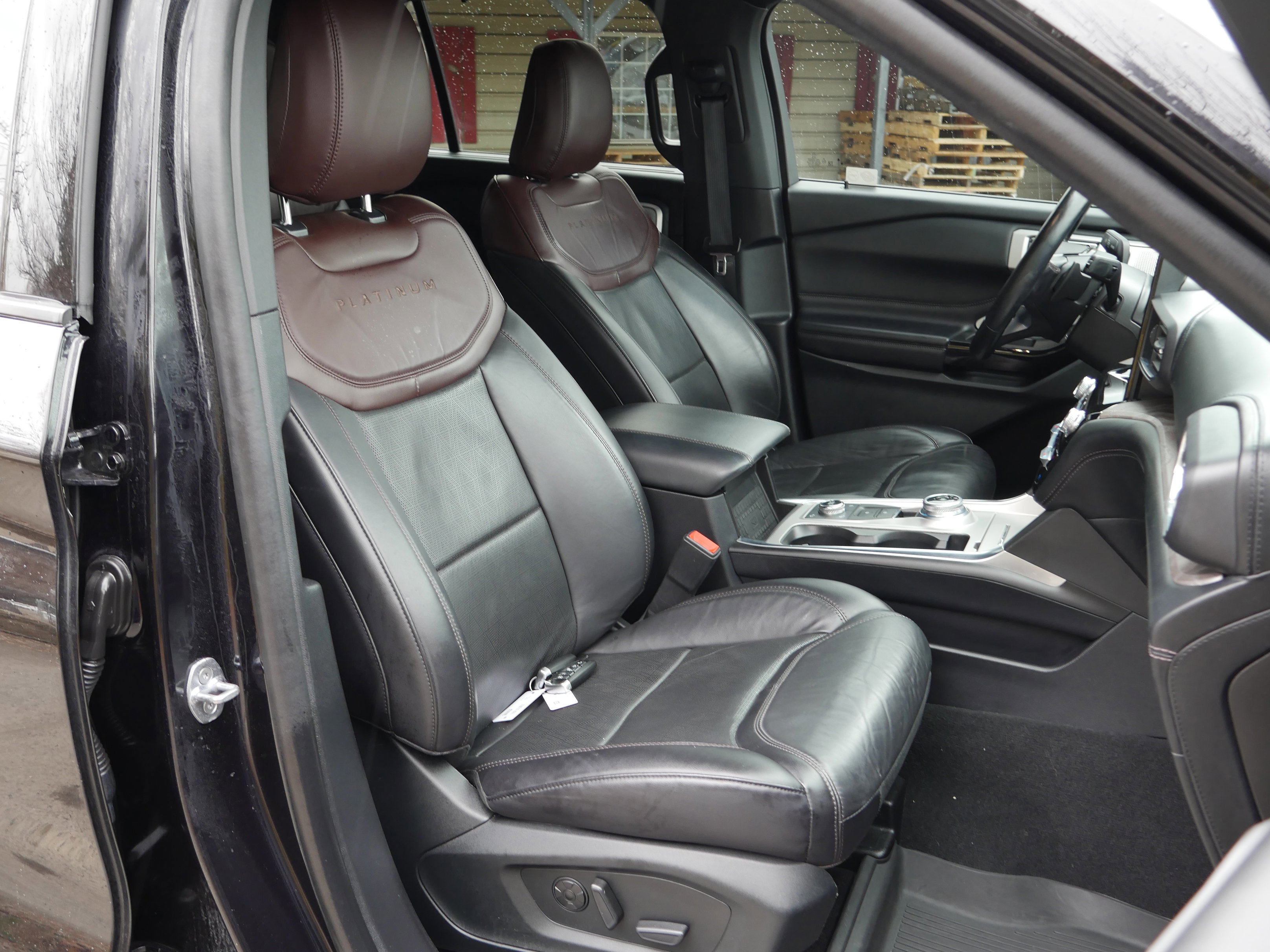 Certified 2021 Ford Explorer Platinum image 32