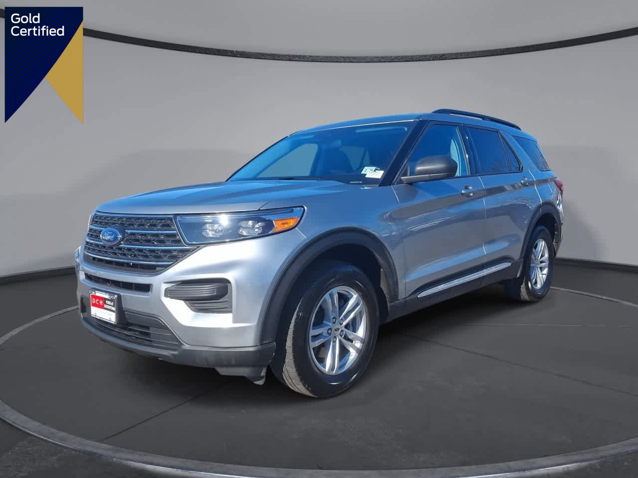 Certified 2023 Ford Explorer XLT image 1