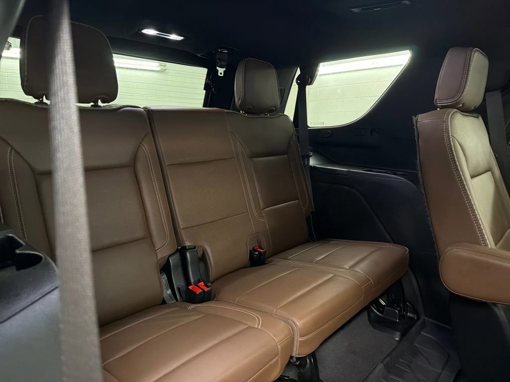 Used 2024 Chevrolet Tahoe High Country image 32