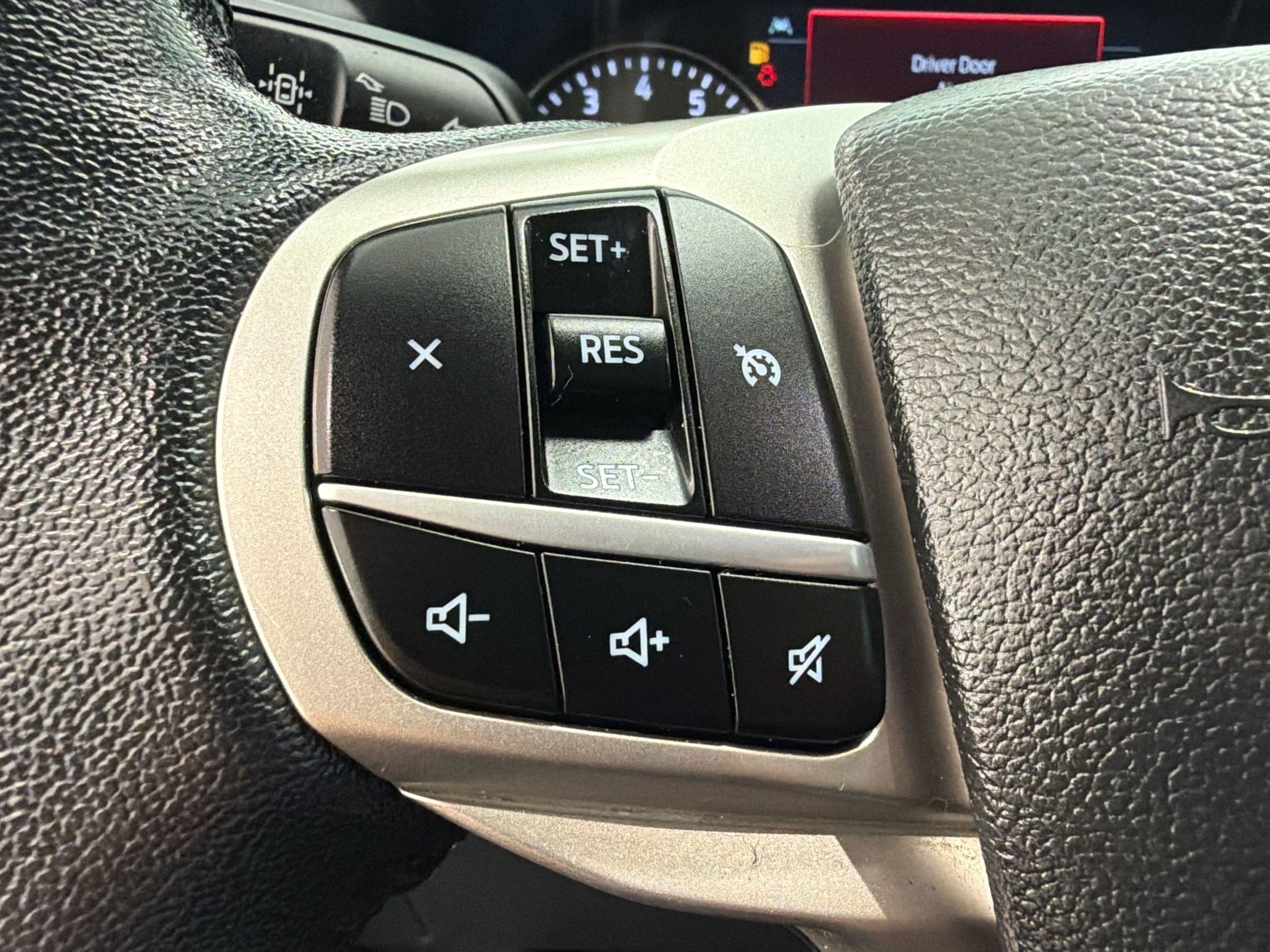 Certified 2022 Ford Explorer XLT RWD image 16