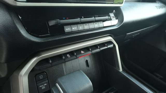 Used 2026 Toyota Tundra SR5 w/ SR5 Convenience Package AWD/4WD image 17