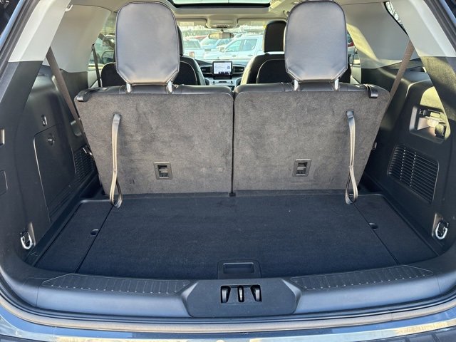 Certified 2024 Ford Explorer XLT w/ Equipment Group 202A image 33