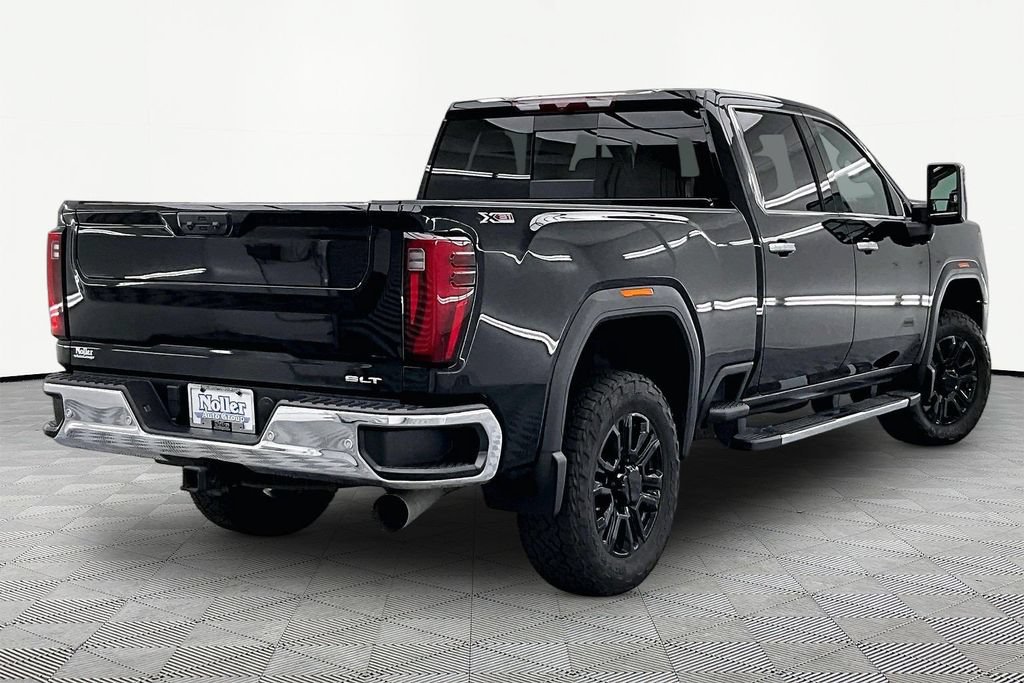 Used 2024 GMC Sierra 2500 SLT w/ SLT Premium Package AWD/4WD image 2