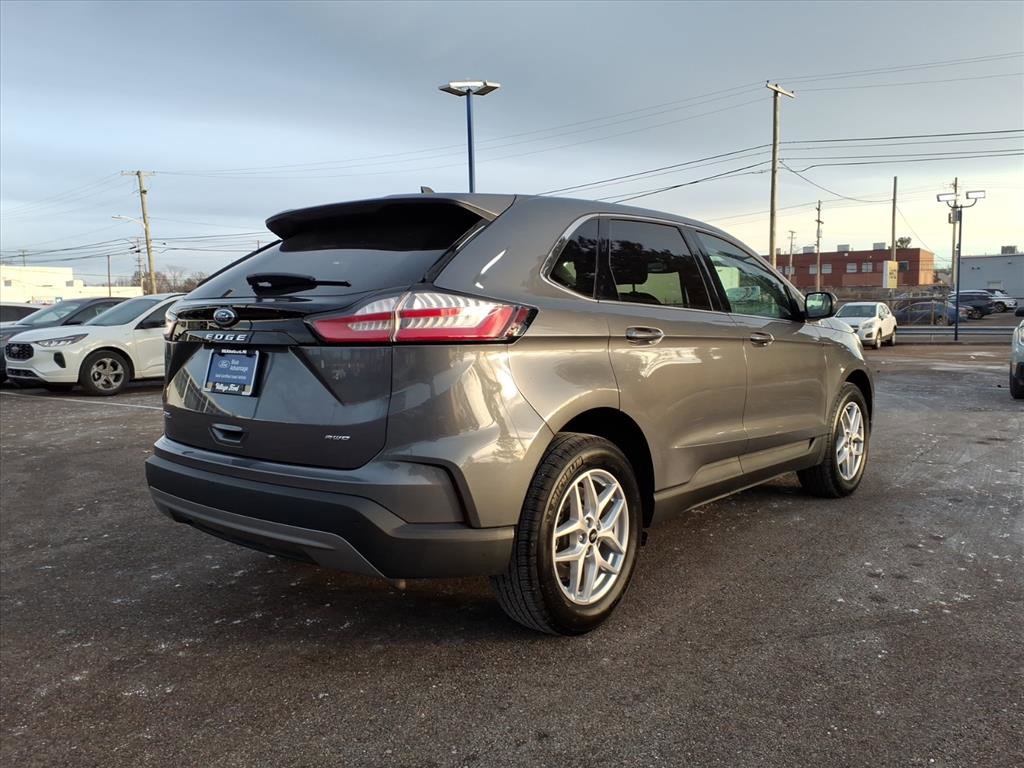 Certified 2024 Ford Edge SEL w/ Convenience Package image 6