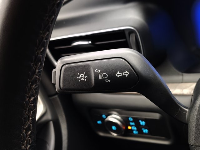 Certified 2020 Ford Explorer Platinum w/ Premium Technology Package AWD/4WD image 38