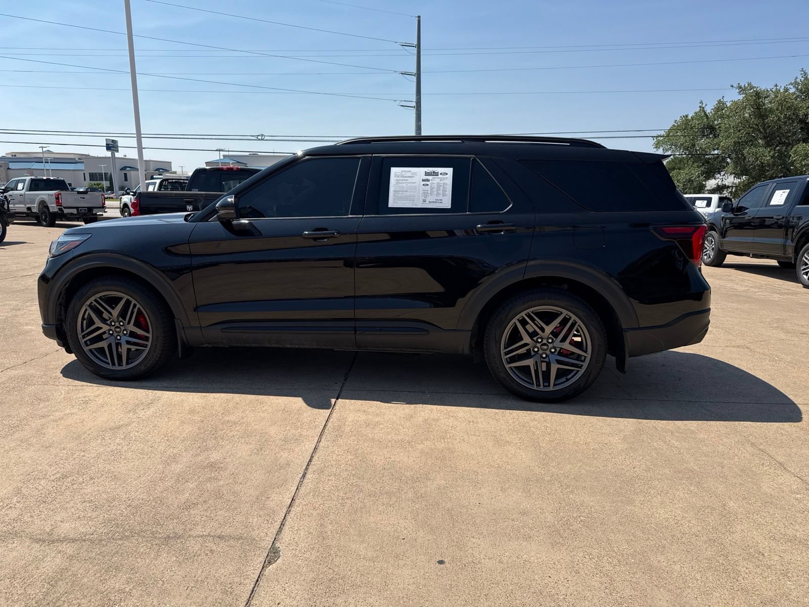 Certified 2026 Ford Explorer ST w/ Sun And Sound Package AWD/4WD image 4