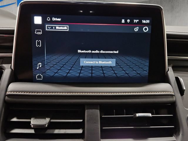 Used 2022 GMC Yukon AT4 w/ Technology Package AWD/4WD image 16