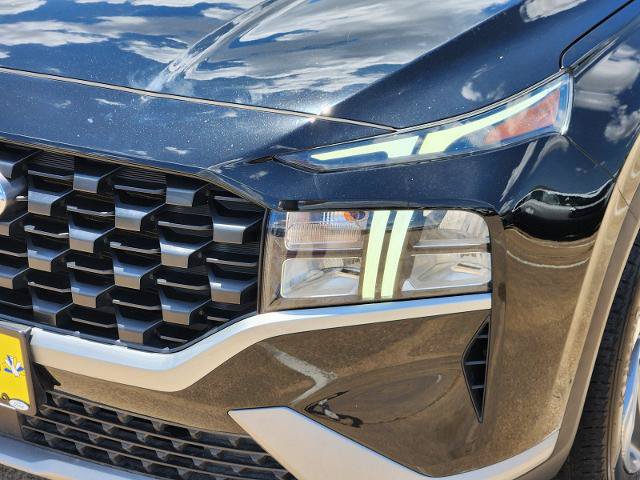 Used 2023 Hyundai Santa Fe SE FWD image 7