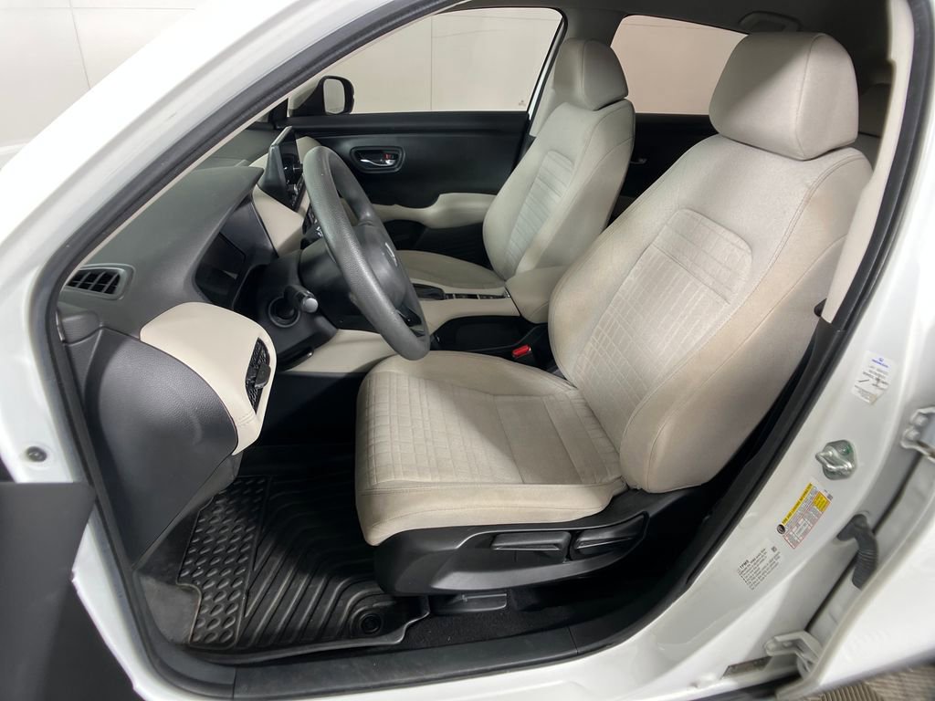 Used 2023 Honda HR-V LX image 27