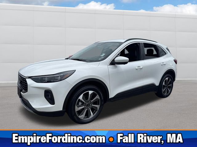 Certified 2024 Ford Escape Platinum image 1