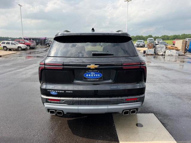 Used 2026 Chevrolet Traverse LT AWD/4WD image 4