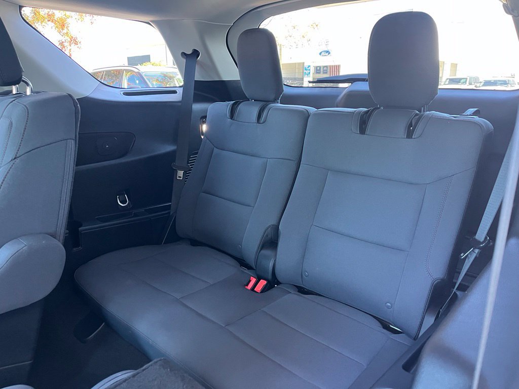 Certified 2025 Ford Explorer Active AWD/4WD image 17