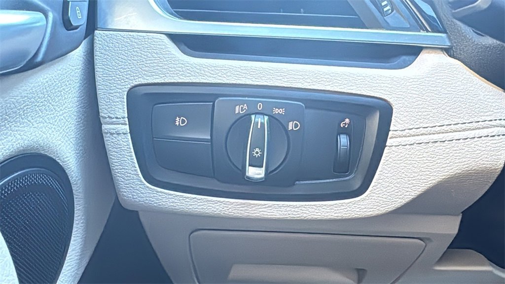 Used 2018 BMW X2 sDrive28i image 17
