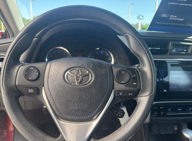 Used 2019 Toyota Corolla LE image 16