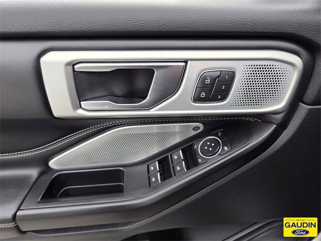 Certified 2020 Ford Explorer ST w/ ST Street Pack image 18