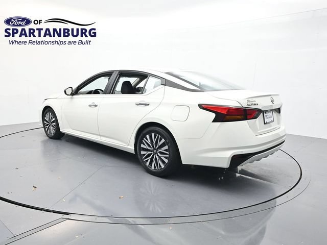 Used 2025 Nissan Altima 2.5 SV FWD image 5