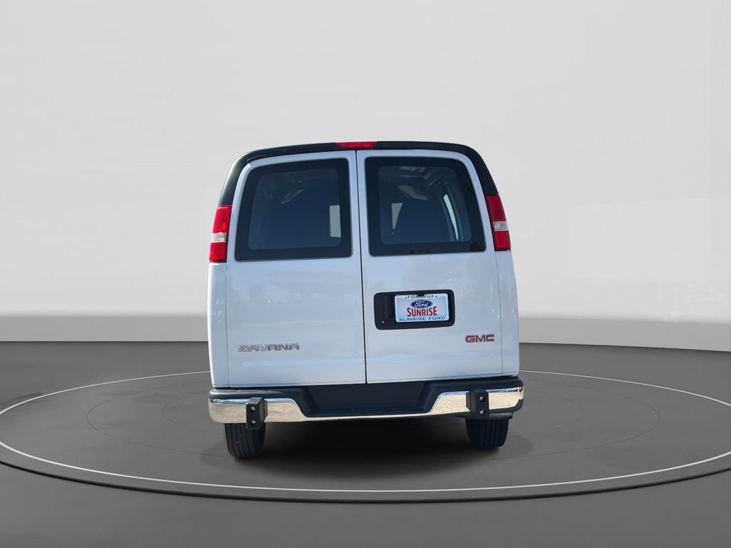 Used 2024 GMC Savana 2500 w/ Driver Convenience Package image 3