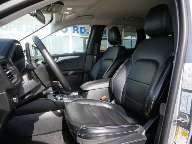 Certified 2024 Ford Escape Platinum AWD/4WD image 11