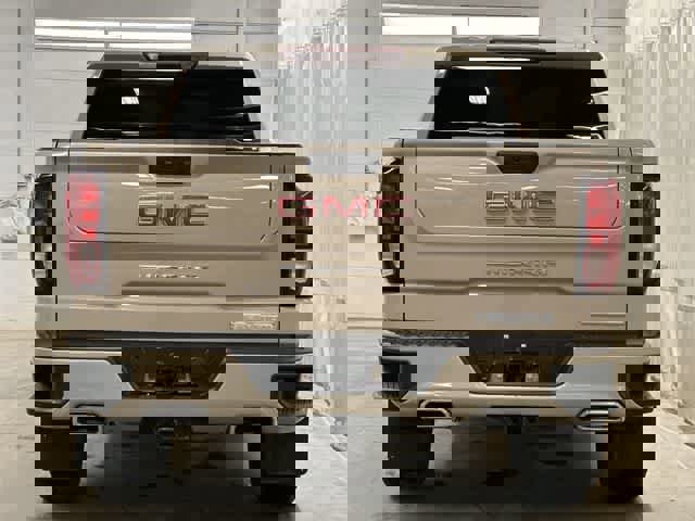 Used 2023 GMC Sierra 1500 Elevation w/ X31 Off-Road Package image 4