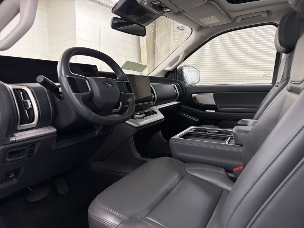 Certified 2025 Ford Expedition Active RWD image 6