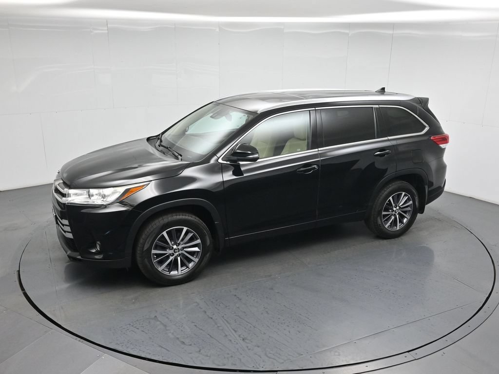 Used 2018 Toyota Highlander XLE AWD/4WD image 43